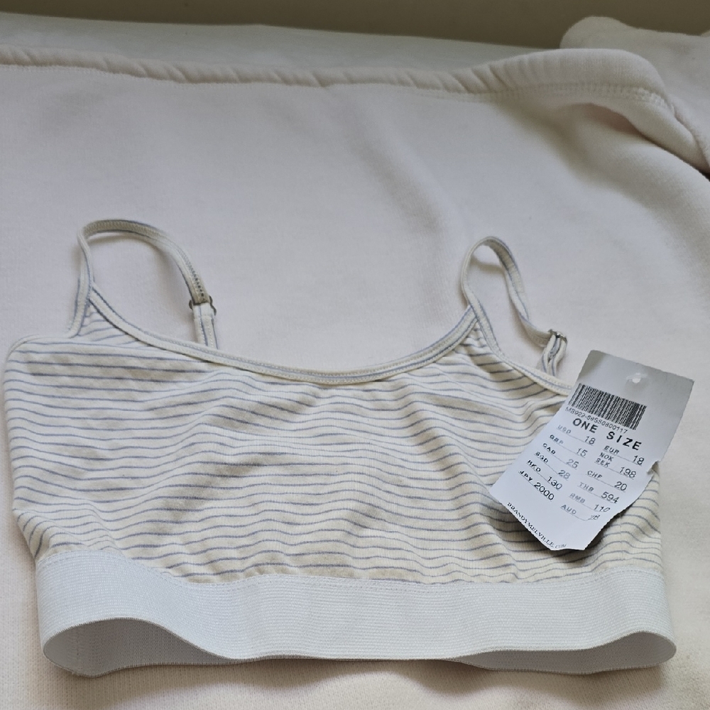 Brandy Melville White and Light Blue Sports Bra with Ribbed Texture